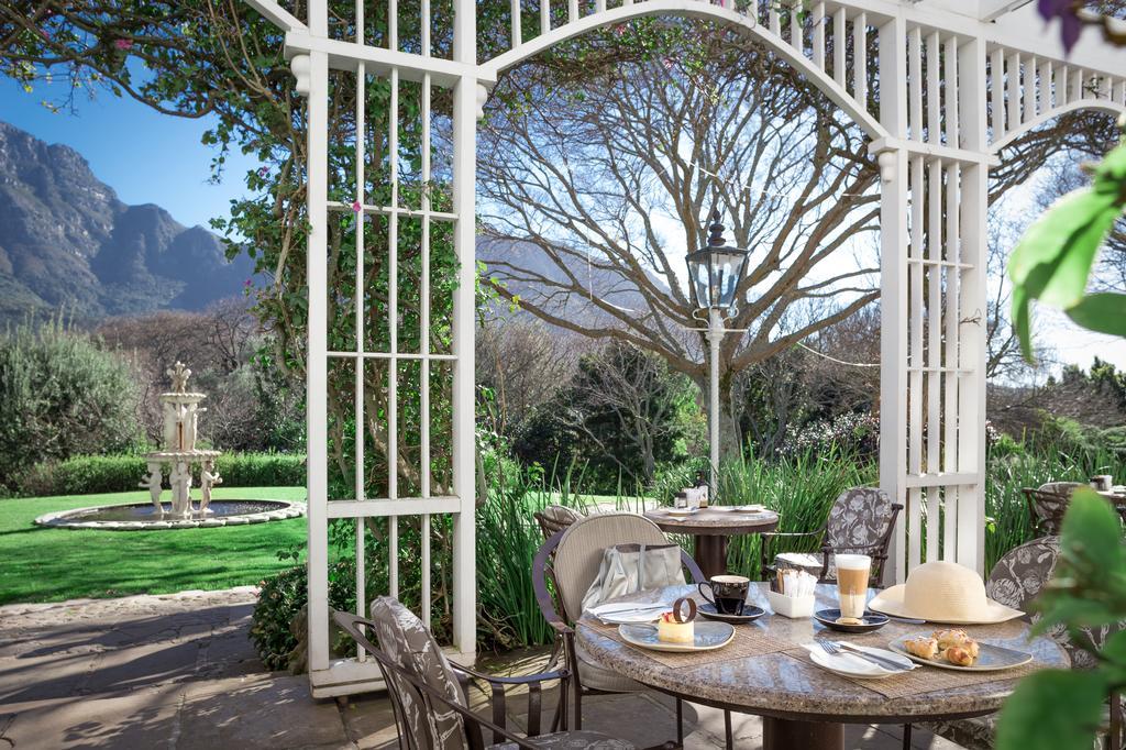 Vineyard Hotel Cape Town Exterior photo